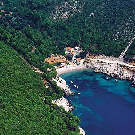 Апартаменты Three-bedroom In Mljet
